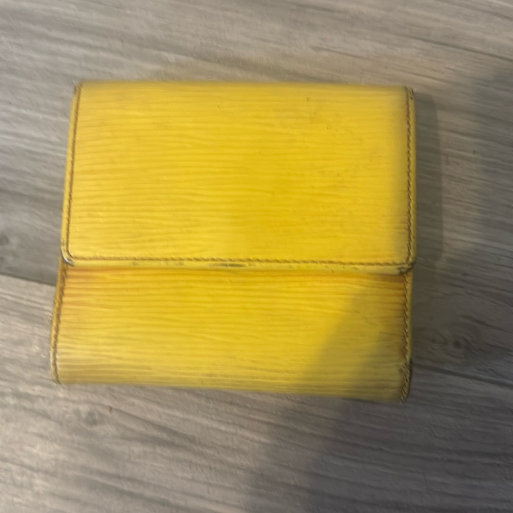 LV Epi Wallet